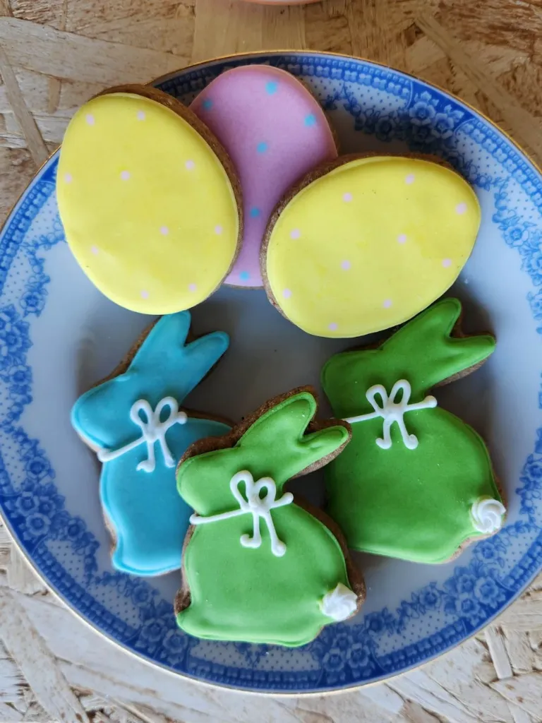 Biscuits de Pâques (lapin ou oeuf) (Lapin bleu)